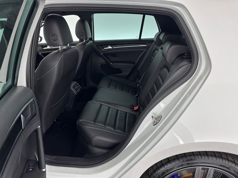 Volkswagen Golf 1.4 TSI GTE Aut. *PANO | FULL-LED | FULL-LEATHER | LANE-ASSIST | BLIND-SPOT | ADAPTIVE-CRUISE | CAMERA | DAB | NAVI-FULLMAP | ECC | PDC | SPORT/HEATED-SEATS | 18"ALU*