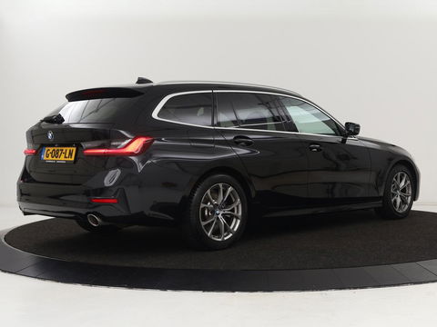 BMW 3-serie 330i High Executive | Panoramadak | Leder | Stoelverwarming | Adaptive cruise | Sport Line | Camera | Live Cockpit | Sportstoelen | Carplay | Navigatie | Full LED