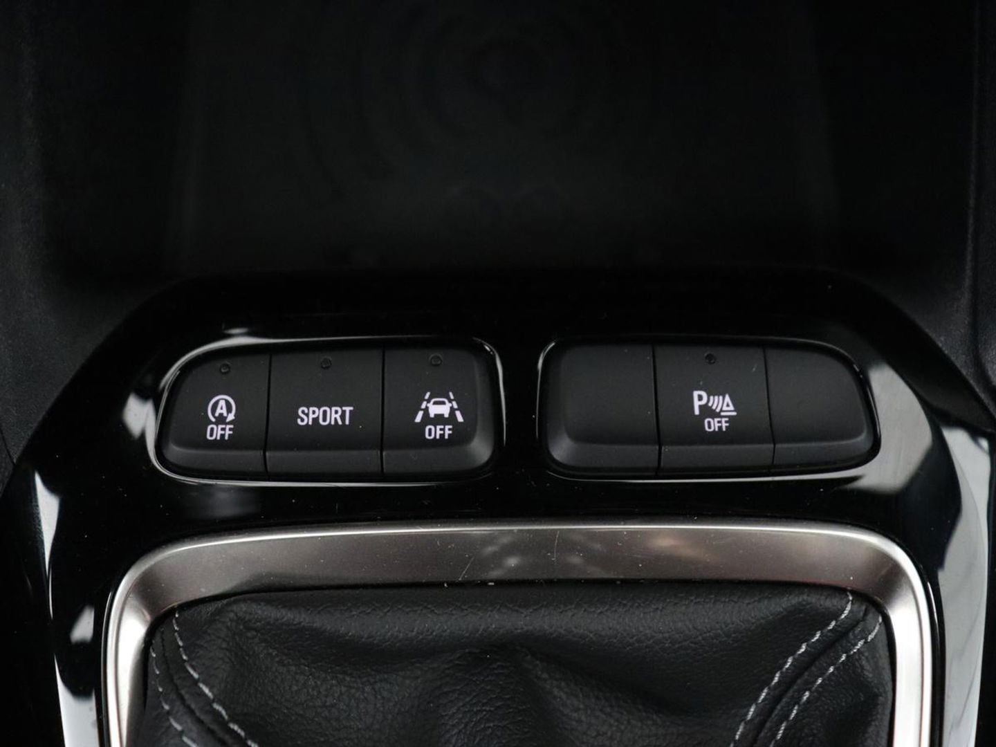 Opel Corsa 1.2 GS Line | Camera | Carplay | Navigatie | Climate control | Keyless | Sportstoelen | Full LED | Getint glas | Cruise control