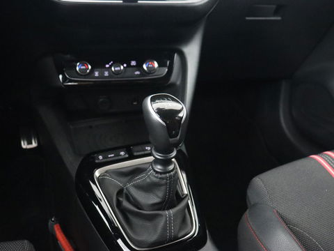 Opel Corsa 1.2 GS Line | Camera | Carplay | Navigatie | Climate control | Keyless | Sportstoelen | Full LED | Getint glas | Cruise control