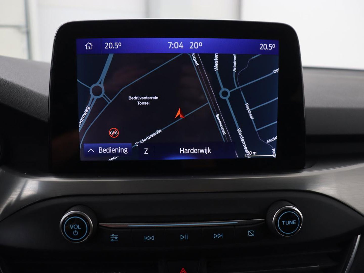 Ford Focus 1.0 EcoBoost Hybrid Titanium X | Stoel & stuurverwarming | Camera | Trekhaak | Carplay | Digital Cockpit | Full LED | Keyless