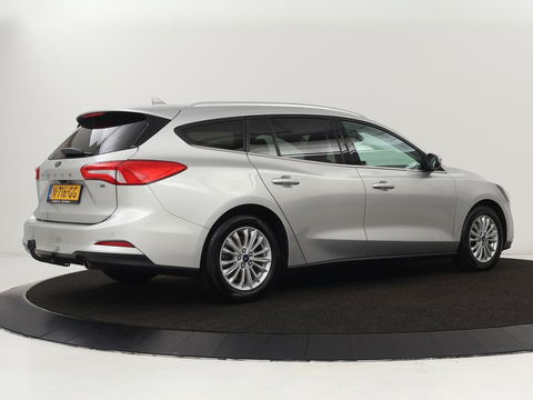 Ford Focus 1.0 EcoBoost Hybrid Titanium X | Stoel & stuurverwarming | Camera | Trekhaak | Carplay | Digital Cockpit | Full LED | Keyless