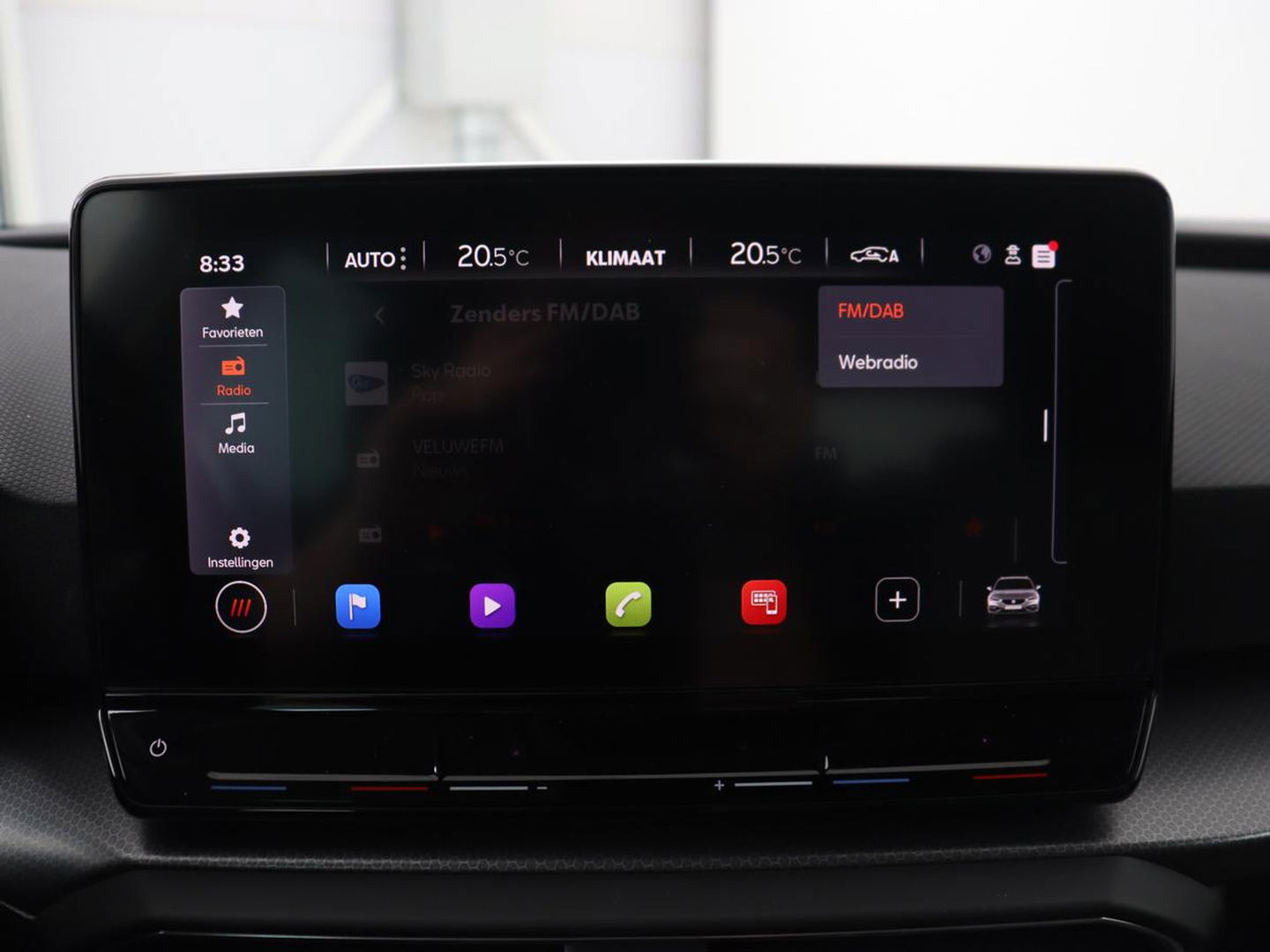 SEAT Leon 1.5 TSI Style Launch Edition | Trekhaak | Camera | Adaptive cruise | Carplay | Parkeerhulp | Navigatie | Full LED