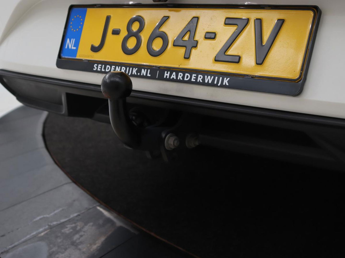 SEAT Leon 1.5 TSI Style Launch Edition | Trekhaak | Camera | Adaptive cruise | Carplay | Parkeerhulp | Navigatie | Full LED