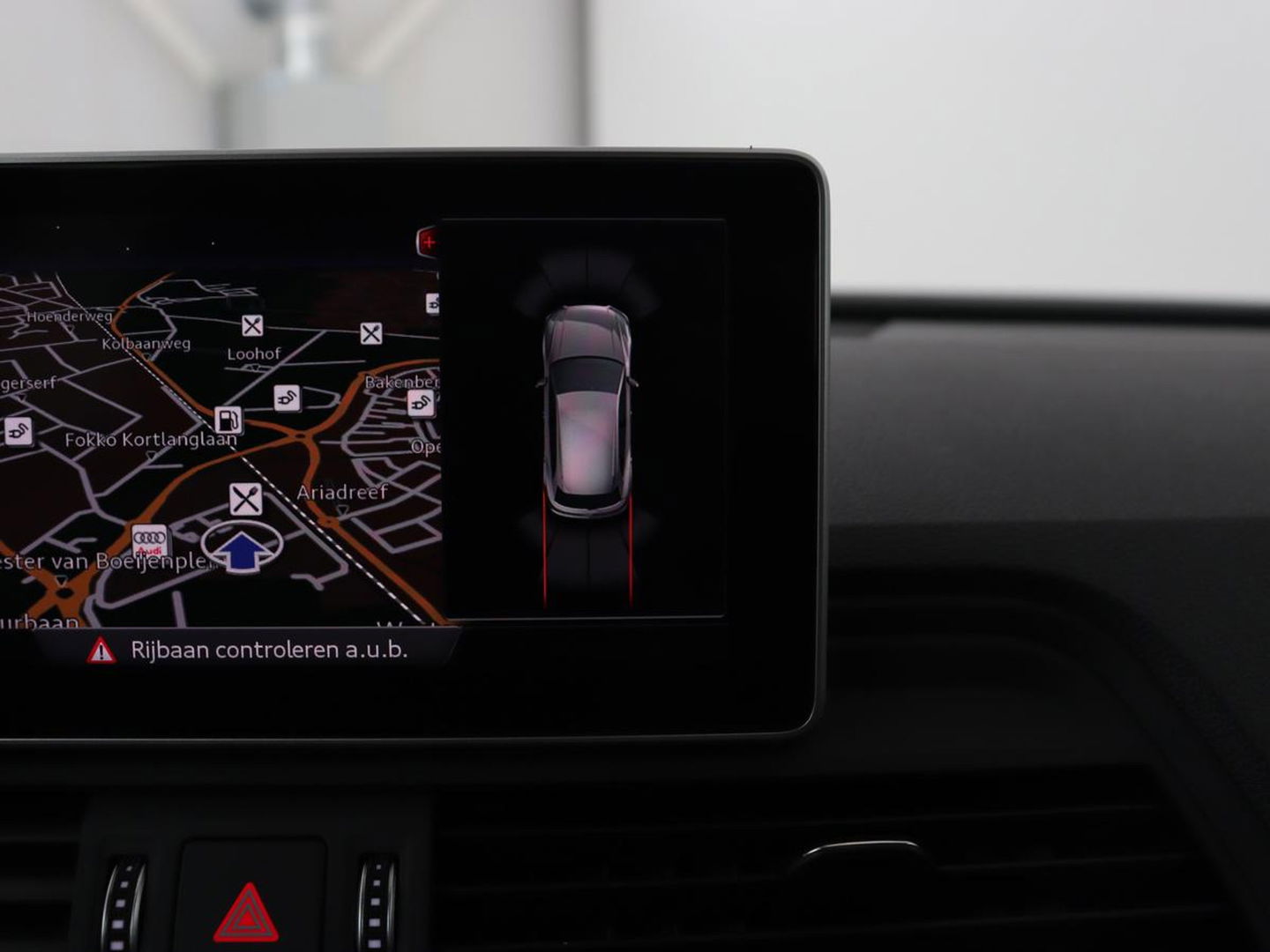 Audi Q5 50 TFSIe quattro S edition | B&O 3D Sound | Stoelverwarming | Carplay | Virtual Cockpit | Sportstoelen | Navigatie Plus | Full LED | Half leder | Parkeerhulp | Keyless | 20'' lichtmetalen velgen | S Line
