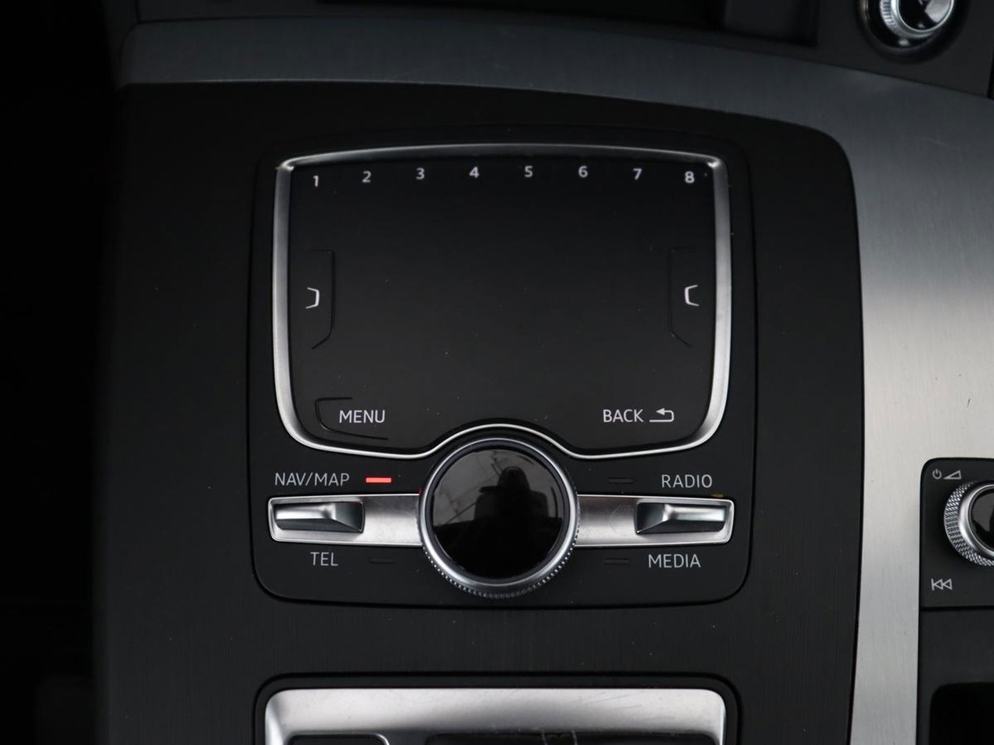 Audi Q5 50 TFSIe quattro S edition | B&O 3D Sound | Stoelverwarming | Carplay | Virtual Cockpit | Sportstoelen | Navigatie Plus | Full LED | Half leder | Parkeerhulp | Keyless | 20'' lichtmetalen velgen | S Line