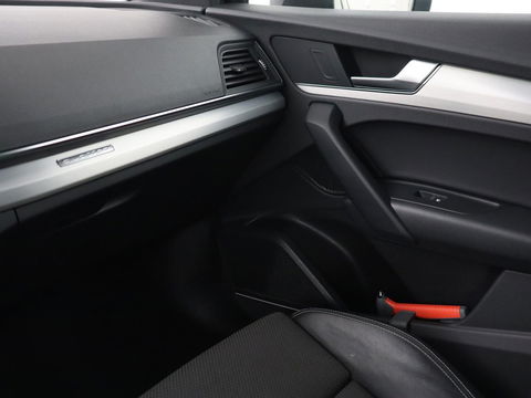 Audi Q5 50 TFSIe quattro S edition | B&O 3D Sound | Stoelverwarming | Carplay | Virtual Cockpit | Sportstoelen | Navigatie Plus | Full LED | Half leder | Parkeerhulp | Keyless | 20'' lichtmetalen velgen | S Line