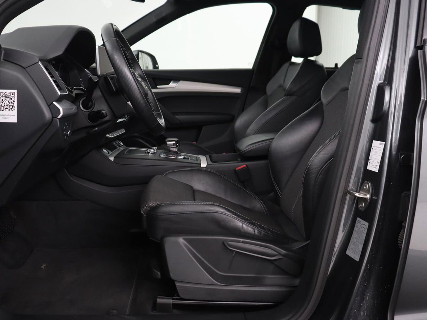 Audi Q5 50 TFSIe quattro S edition | B&O 3D Sound | Stoelverwarming | Carplay | Virtual Cockpit | Sportstoelen | Navigatie Plus | Full LED | Half leder | Parkeerhulp | Keyless | 20'' lichtmetalen velgen | S Line