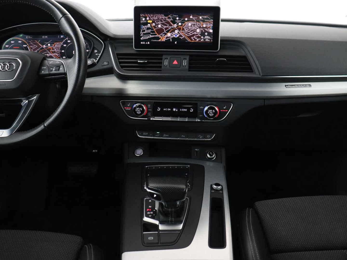 Audi Q5 50 TFSIe quattro S edition | B&O 3D Sound | Stoelverwarming | Carplay | Virtual Cockpit | Sportstoelen | Navigatie Plus | Full LED | Half leder | Parkeerhulp | Keyless | 20'' lichtmetalen velgen | S Line
