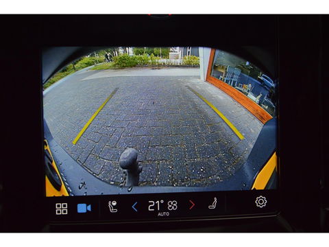 Volvo XC40 Recharge | Panoramadak | 360° Camera | Trekhaak 1500KG | Harman/Kardon | Stoelverwarming | Pilot Assist | Dealer OH |