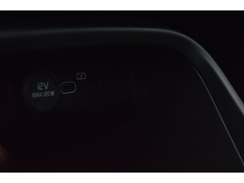 Volvo XC40 Recharge | Panoramadak | 360° Camera | Trekhaak 1500KG | Harman/Kardon | Stoelverwarming | Pilot Assist | Dealer OH |