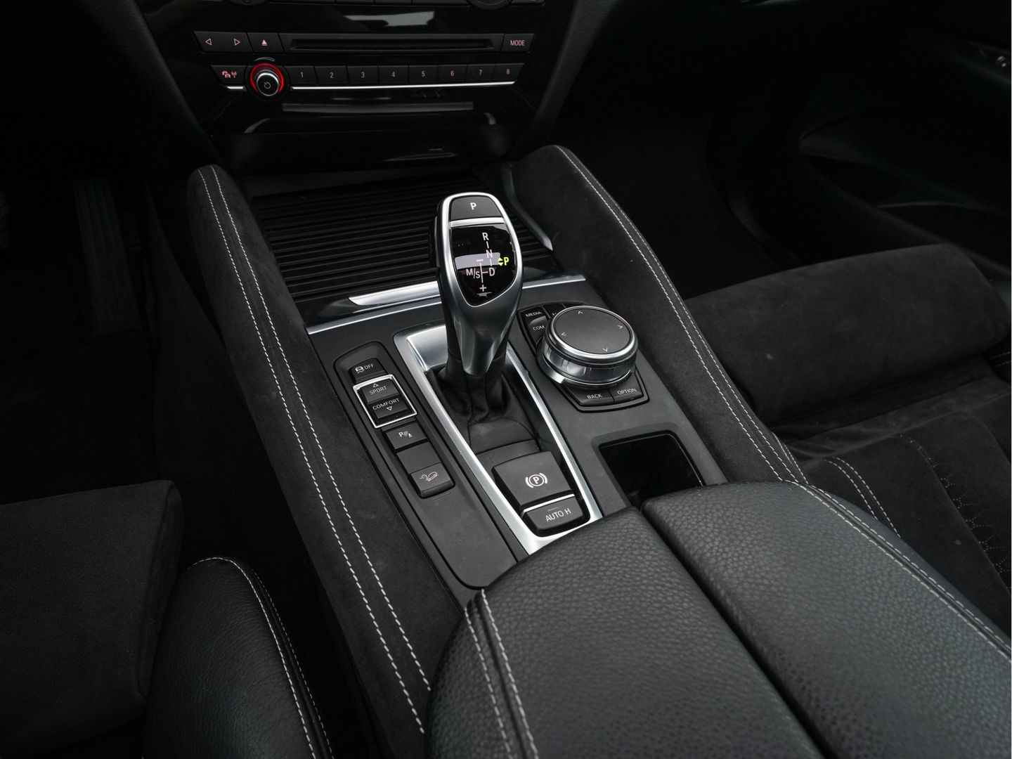 BMW X6 xDrive30d High Executive Aut. *PANO | HEAD-UP | LEATHER-ALCANTARA | FULL-LED | MEMORY-PACK | HIFI-SOUND | KEYLESS | DAB+ | BLIND-SPOT | CAMERA | COMFORT/HEATED-SEATS | TOWBAR | 20''ALU*