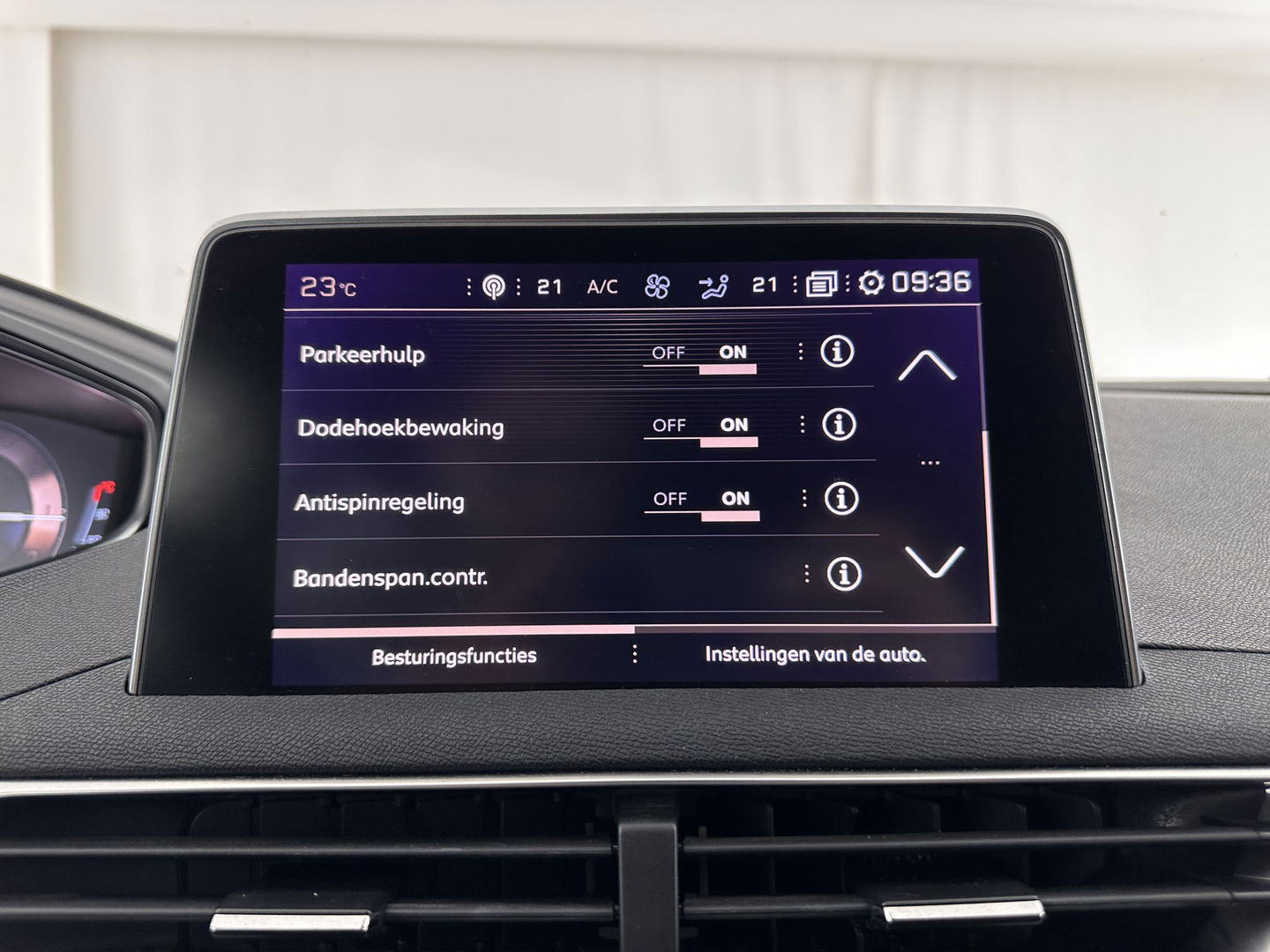 Peugeot 3008 1.2 PureTech GT Line *LEATHER-MICROFIBRE | FULL-LED | NAVI-FULLMAP | KEYLESS | CAMERA | SPORT-SEATS | 19''ALU | TOWBAR*