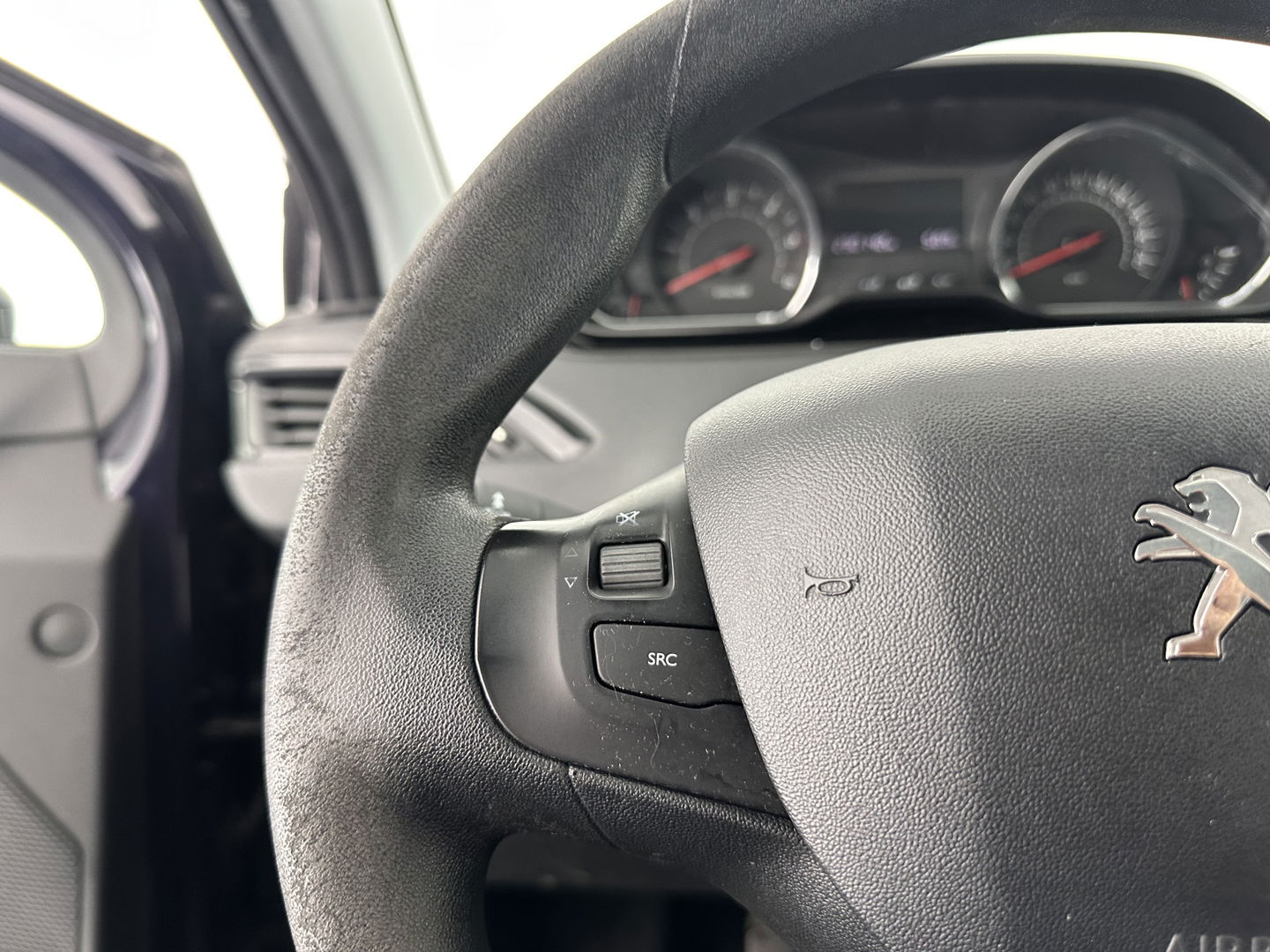 Peugeot 208 1.6 e-HDi Blue Lease *NAVI-FULLMAP | COMFORT-SEATS | AIRCO | CRUISE | TOWBAR*