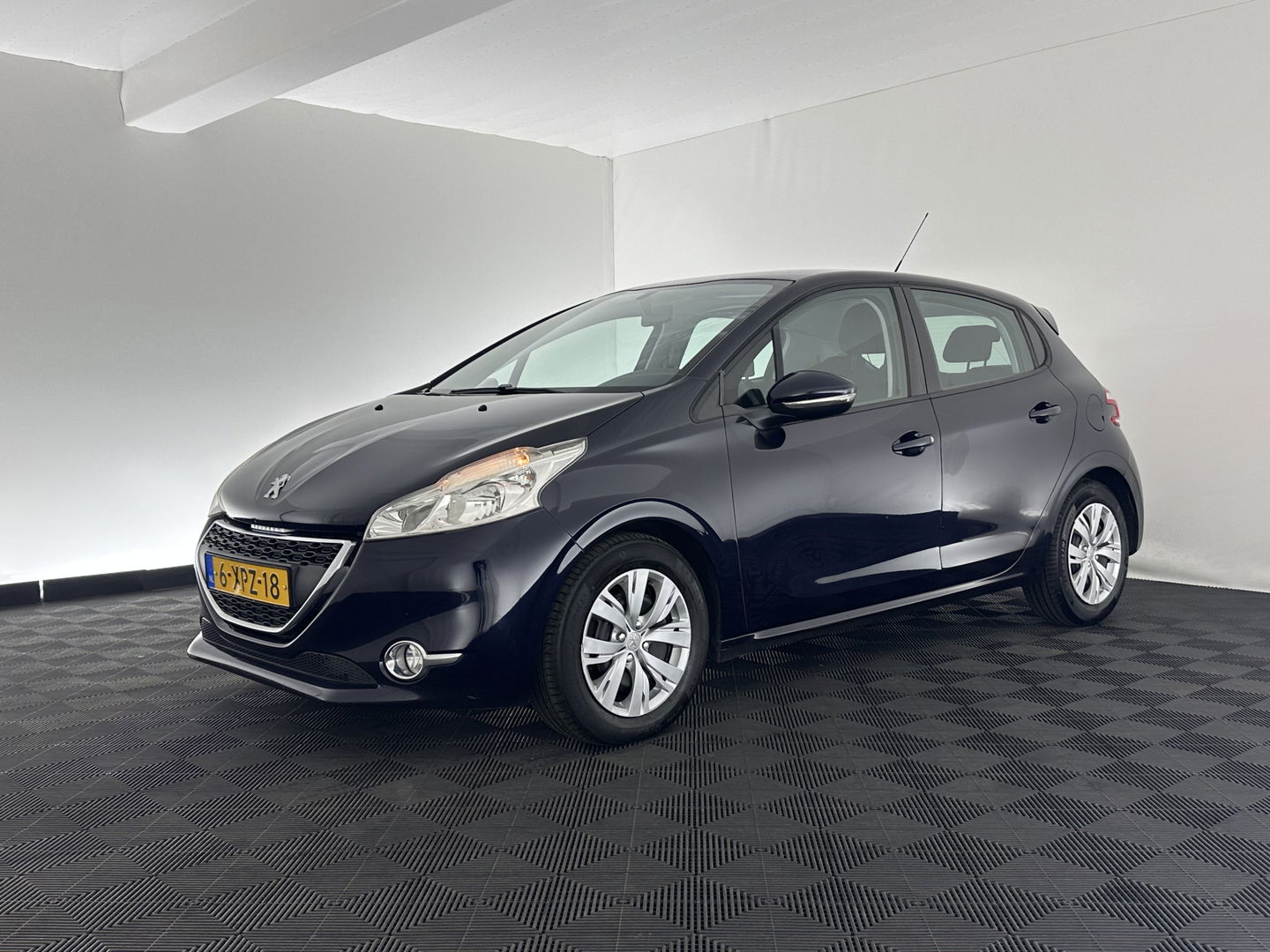 Peugeot 208 1.6 e-HDi Blue Lease *NAVI-FULLMAP | COMFORT-SEATS | AIRCO | CRUISE | TOWBAR*