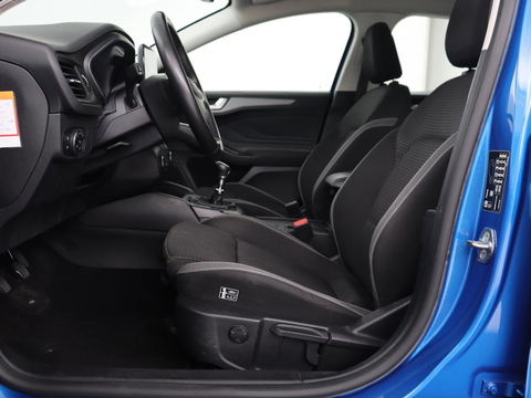 Ford Focus 1.0 EcoBoost Connected | Stoel & stuurverwarming | Camera | Adaptive cruise | Trekhaak | Carplay | Keyless | Navigatie | Climate control