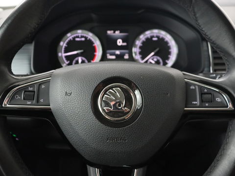 Škoda Kodiaq 1.5 TSI Business Edition 7-persoons | Leder | Trekhaak | Stoelverwarming | Carplay | Camera | Full LED | Navigatie | Canton Sound | Climate control