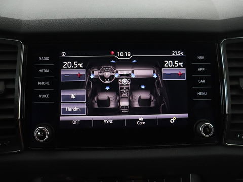 Škoda Kodiaq 1.5 TSI Business Edition 7-persoons | Leder | Trekhaak | Stoelverwarming | Carplay | Camera | Full LED | Navigatie | Canton Sound | Climate control