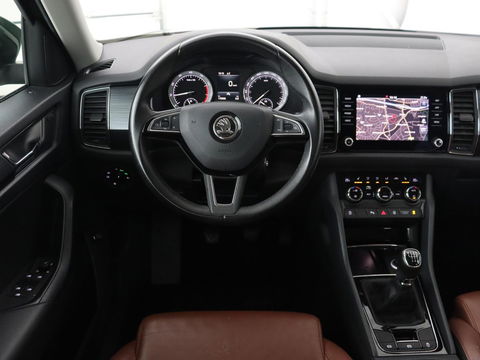 Škoda Kodiaq 1.5 TSI Business Edition 7-persoons | Leder | Trekhaak | Stoelverwarming | Carplay | Camera | Full LED | Navigatie | Canton Sound | Climate control