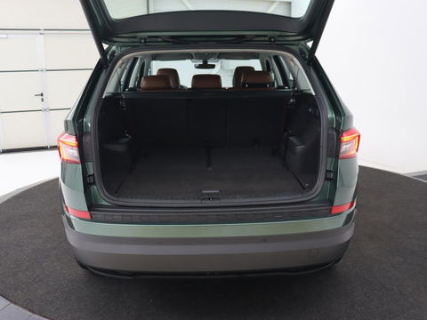 Škoda Kodiaq 1.5 TSI Business Edition 7-persoons | Leder | Trekhaak | Stoelverwarming | Carplay | Camera | Full LED | Navigatie | Canton Sound | Climate control