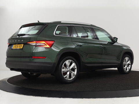 Škoda Kodiaq 1.5 TSI Business Edition 7-persoons | Leder | Trekhaak | Stoelverwarming | Carplay | Camera | Full LED | Navigatie | Canton Sound | Climate control