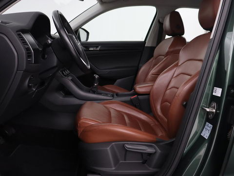 Škoda Kodiaq 1.5 TSI Business Edition 7-persoons | Leder | Trekhaak | Stoelverwarming | Carplay | Camera | Full LED | Navigatie | Canton Sound | Climate control