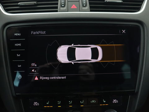 Škoda Octavia 1.0 TSI Style | Stoelverwarming | Trekhaak | Adaptive cruise | Carplay | Park Assist | Keyless | Full LED | Navigatie | Canton Sound | Climate control