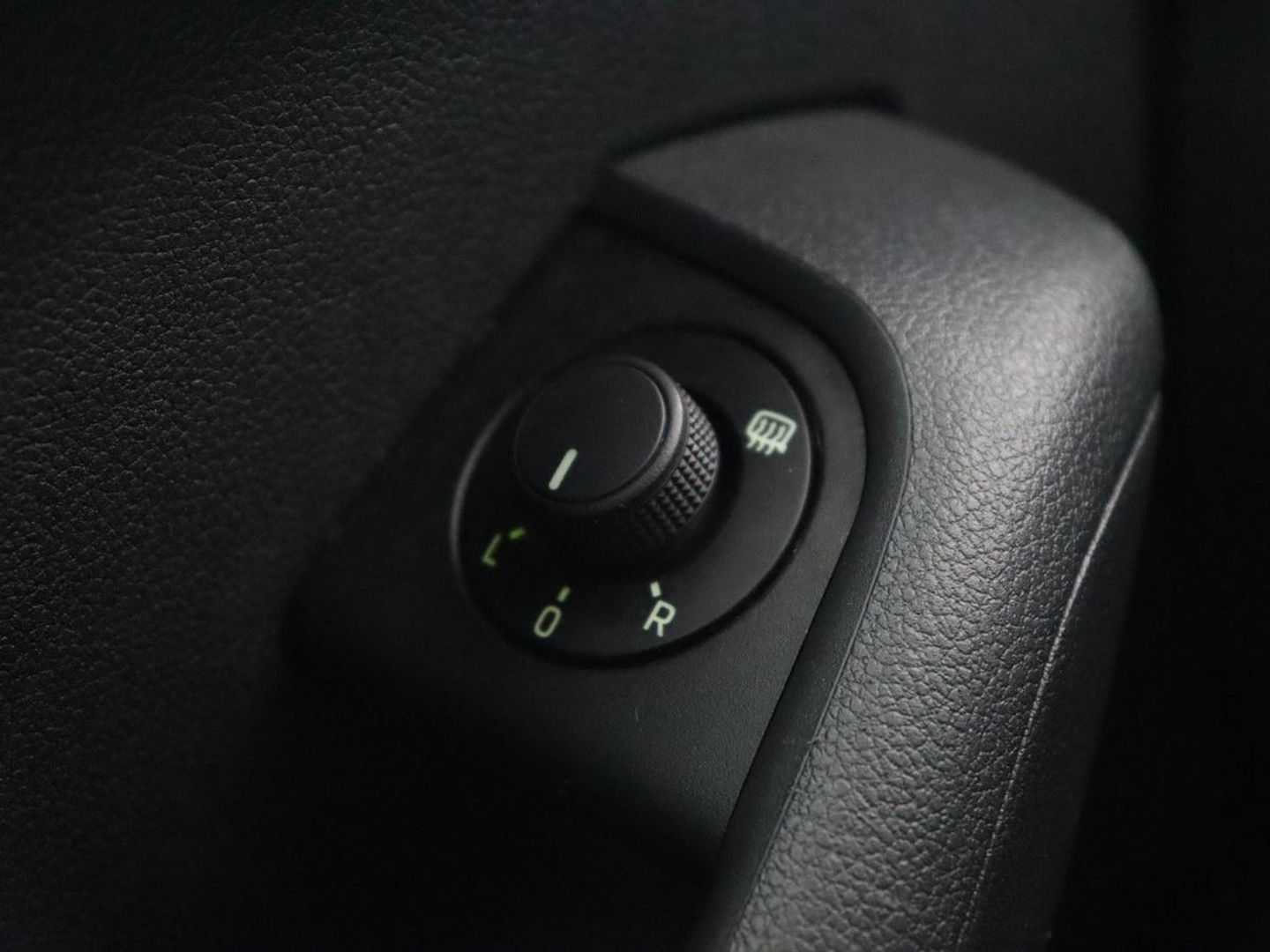 Škoda Octavia 1.0 TSI Style | Stoelverwarming | Trekhaak | Adaptive cruise | Carplay | Park Assist | Keyless | Full LED | Navigatie | Canton Sound | Climate control