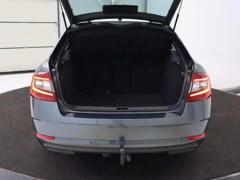 Škoda Octavia 1.0 TSI Style | Stoelverwarming | Trekhaak | Adaptive cruise | Carplay | Park Assist | Keyless | Full LED | Navigatie | Canton Sound | Climate control