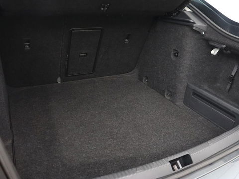 Škoda Octavia 1.0 TSI Style | Stoelverwarming | Trekhaak | Adaptive cruise | Carplay | Park Assist | Keyless | Full LED | Navigatie | Canton Sound | Climate control