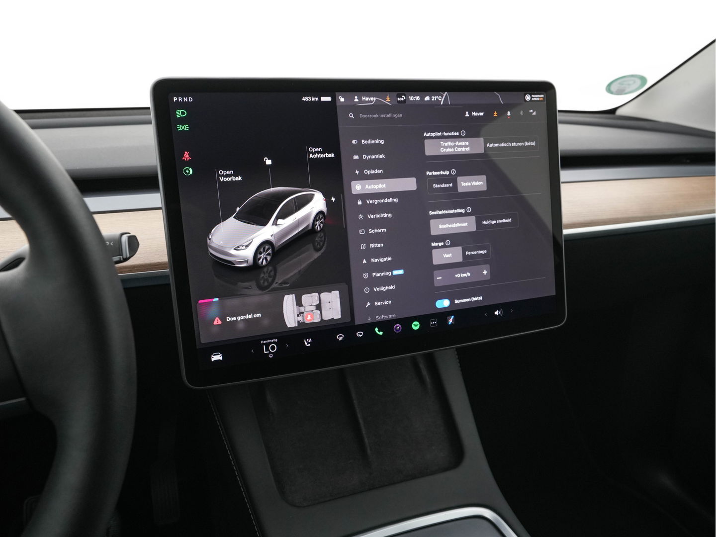 Tesla Model Y Long Range AWD 75 kWh [ 3-Fase ] (INCL.BTW) Aut. *PANO-WINDOW | AUTO-PILOT | LUXURY-LEATHER | SURROUND-VIEW | NAVI-FULLMAP | FULL-LED | AIR-SUSPENSION | DIGI-COCKPIT | KEYLESS | CAMERA | DAB+ | HEATED-COMFORT-SEATS*
