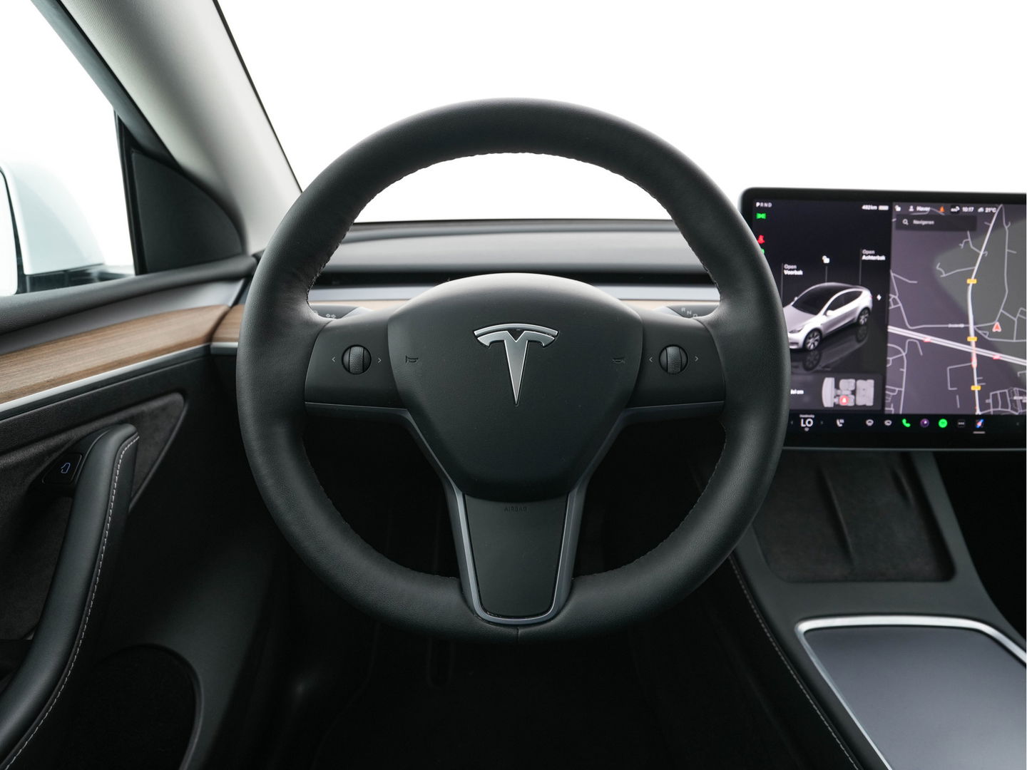 Tesla Model Y Long Range AWD 75 kWh [ 3-Fase ] (INCL.BTW) Aut. *PANO-WINDOW | AUTO-PILOT | LUXURY-LEATHER | SURROUND-VIEW | NAVI-FULLMAP | FULL-LED | AIR-SUSPENSION | DIGI-COCKPIT | KEYLESS | CAMERA | DAB+ | HEATED-COMFORT-SEATS*