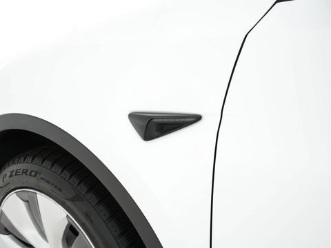 Tesla Model Y Long Range AWD 75 kWh [ 3-Fase ] (INCL.BTW) Aut. *PANO-WINDOW | AUTO-PILOT | LUXURY-LEATHER | SURROUND-VIEW | NAVI-FULLMAP | FULL-LED | AIR-SUSPENSION | DIGI-COCKPIT | KEYLESS | CAMERA | DAB+ | HEATED-COMFORT-SEATS*