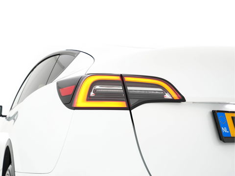 Tesla Model Y Long Range AWD 75 kWh [ 3-Fase ] (INCL.BTW) Aut. *PANO-WINDOW | AUTO-PILOT | LUXURY-LEATHER | SURROUND-VIEW | NAVI-FULLMAP | FULL-LED | AIR-SUSPENSION | DIGI-COCKPIT | KEYLESS | CAMERA | DAB+ | HEATED-COMFORT-SEATS*