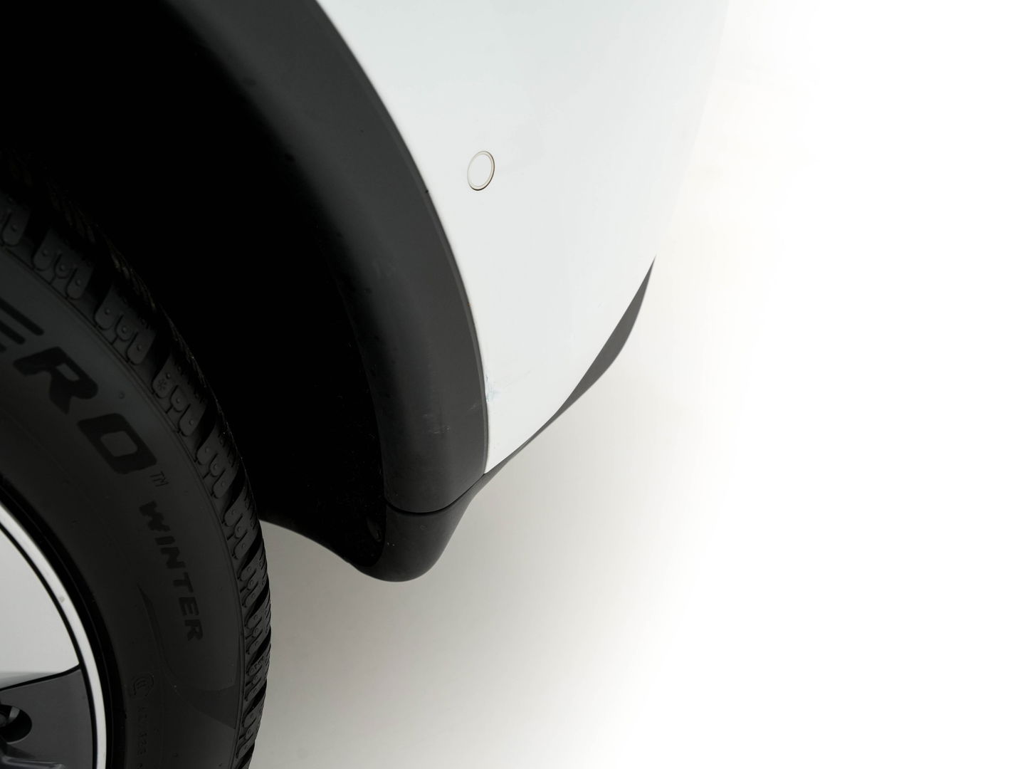 Tesla Model Y Long Range AWD 75 kWh [ 3-Fase ] (INCL.BTW) Aut. *PANO-WINDOW | AUTO-PILOT | LUXURY-LEATHER | SURROUND-VIEW | NAVI-FULLMAP | FULL-LED | AIR-SUSPENSION | DIGI-COCKPIT | KEYLESS | CAMERA | DAB+ | HEATED-COMFORT-SEATS*
