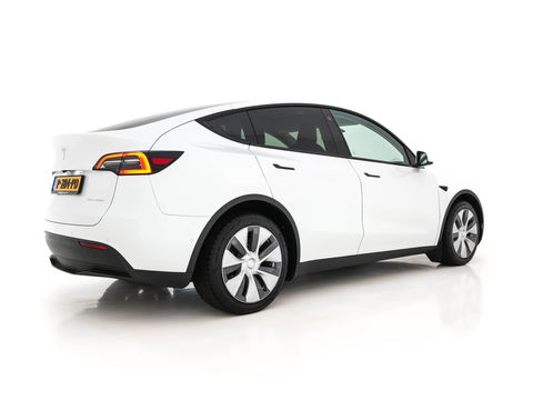 Tesla Model Y Long Range AWD 75 kWh [ 3-Fase ] (INCL.BTW) Aut. *PANO-WINDOW | AUTO-PILOT | LUXURY-LEATHER | SURROUND-VIEW | NAVI-FULLMAP | FULL-LED | AIR-SUSPENSION | DIGI-COCKPIT | KEYLESS | CAMERA | DAB+ | HEATED-COMFORT-SEATS*