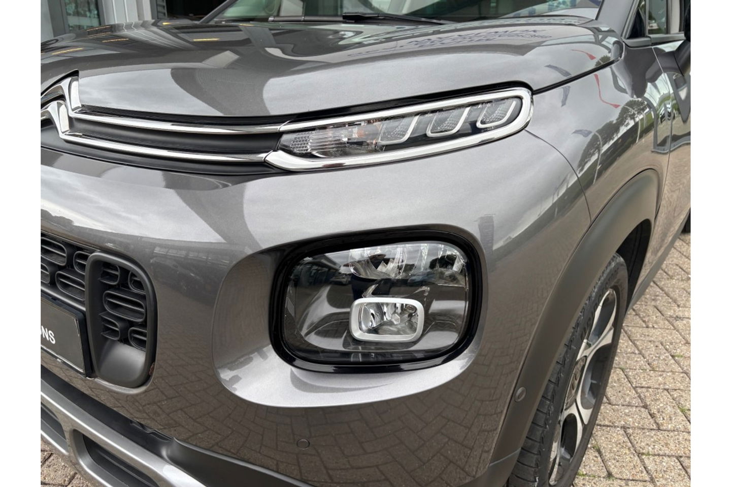 Citroën C3 Aircross 1.2 PT S&S SHINE NAVI AIRCO/ECC PDC