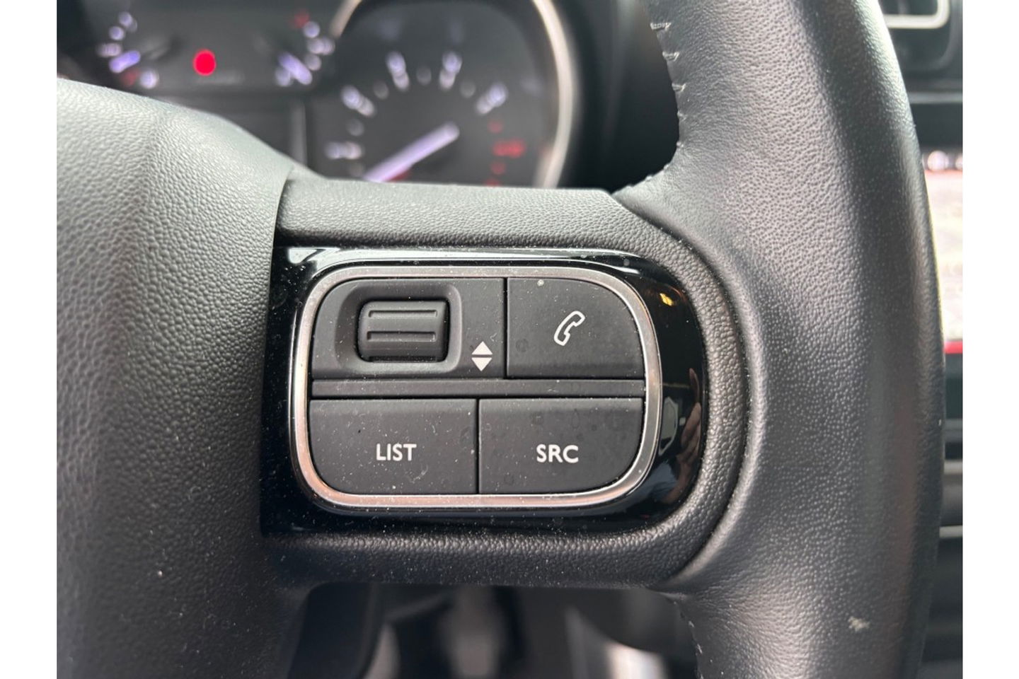 Citroën C3 Aircross 1.2 PT S&S SHINE NAVI AIRCO/ECC PDC