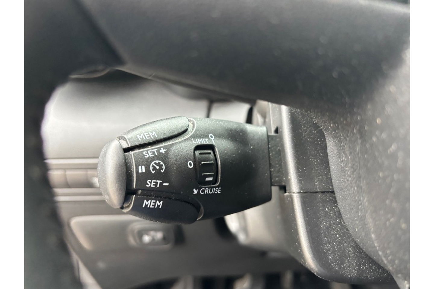 Citroën C3 Aircross 1.2 PT S&S SHINE NAVI AIRCO/ECC PDC