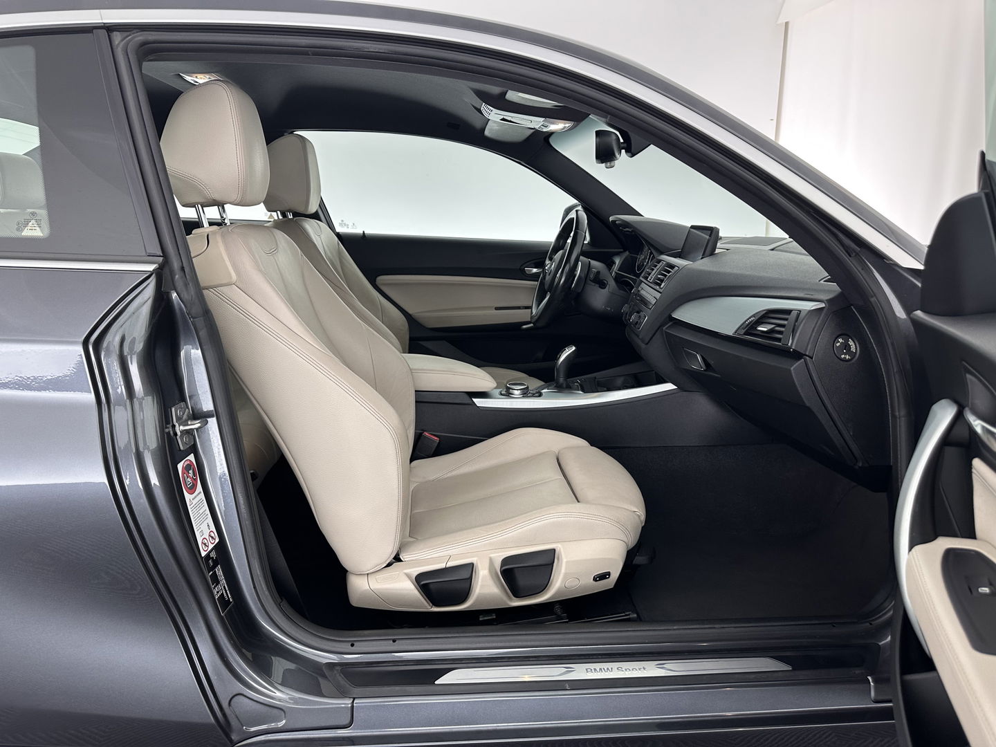 BMW 2 Serie Coupé 220d High Executive *FULL-LEATHER | XENON | NAVI-FULLMAP | SPORT\HEATED-SEATS | KEYLESS | ECC | PDC | CRUISE | 18''ALU |  TOWBAR*