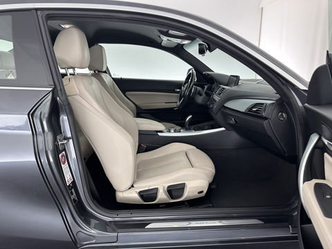 BMW 2 Serie Coupé 220d High Executive *FULL-LEATHER | XENON | NAVI-FULLMAP | SPORT\HEATED-SEATS | KEYLESS | ECC | PDC | CRUISE | 18''ALU |  TOWBAR*