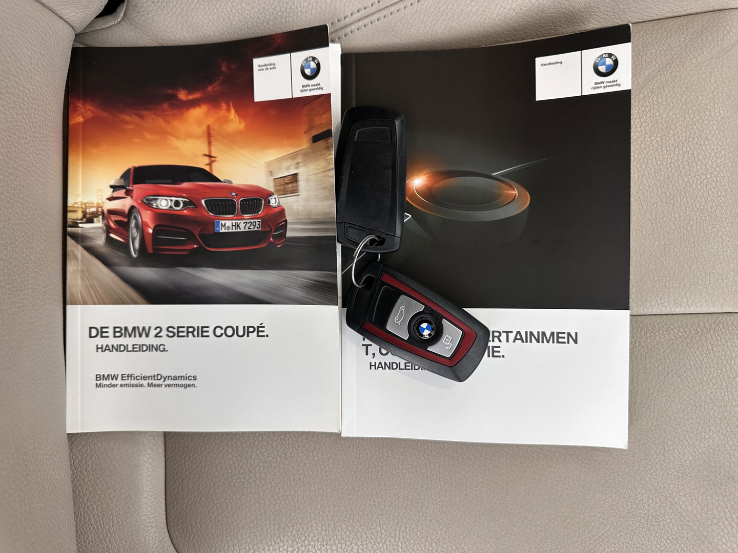 BMW 2 Serie Coupé 220d High Executive *FULL-LEATHER | XENON | NAVI-FULLMAP | SPORT\HEATED-SEATS | KEYLESS | ECC | PDC | CRUISE | 18''ALU |  TOWBAR*