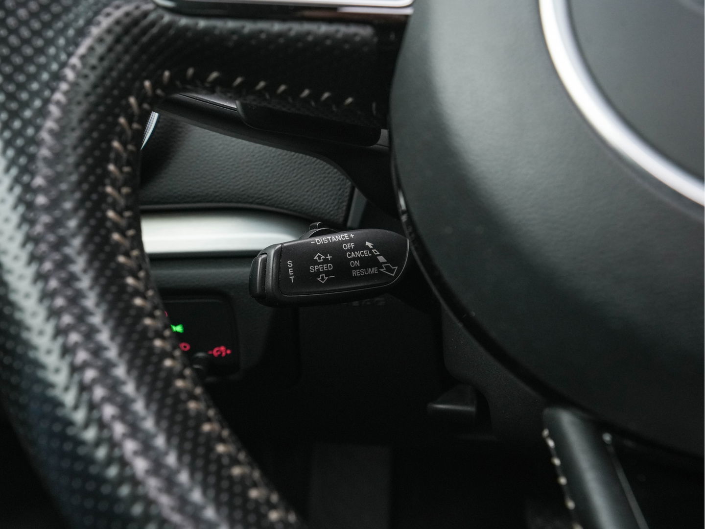 Audi A3 Sportback 1.4 e-tron PHEV Ambition Pro Line plus Aut. *PANO | RS-SEATS | BANG&OLUFSEN | FULL-LEATHER | FULL-LED | ADAPTIVE-CRUISE | BLIND-SPOT | KEYLESS | DAB+ | CAMERA | NAVI-FULLMAP | 19''ALU*