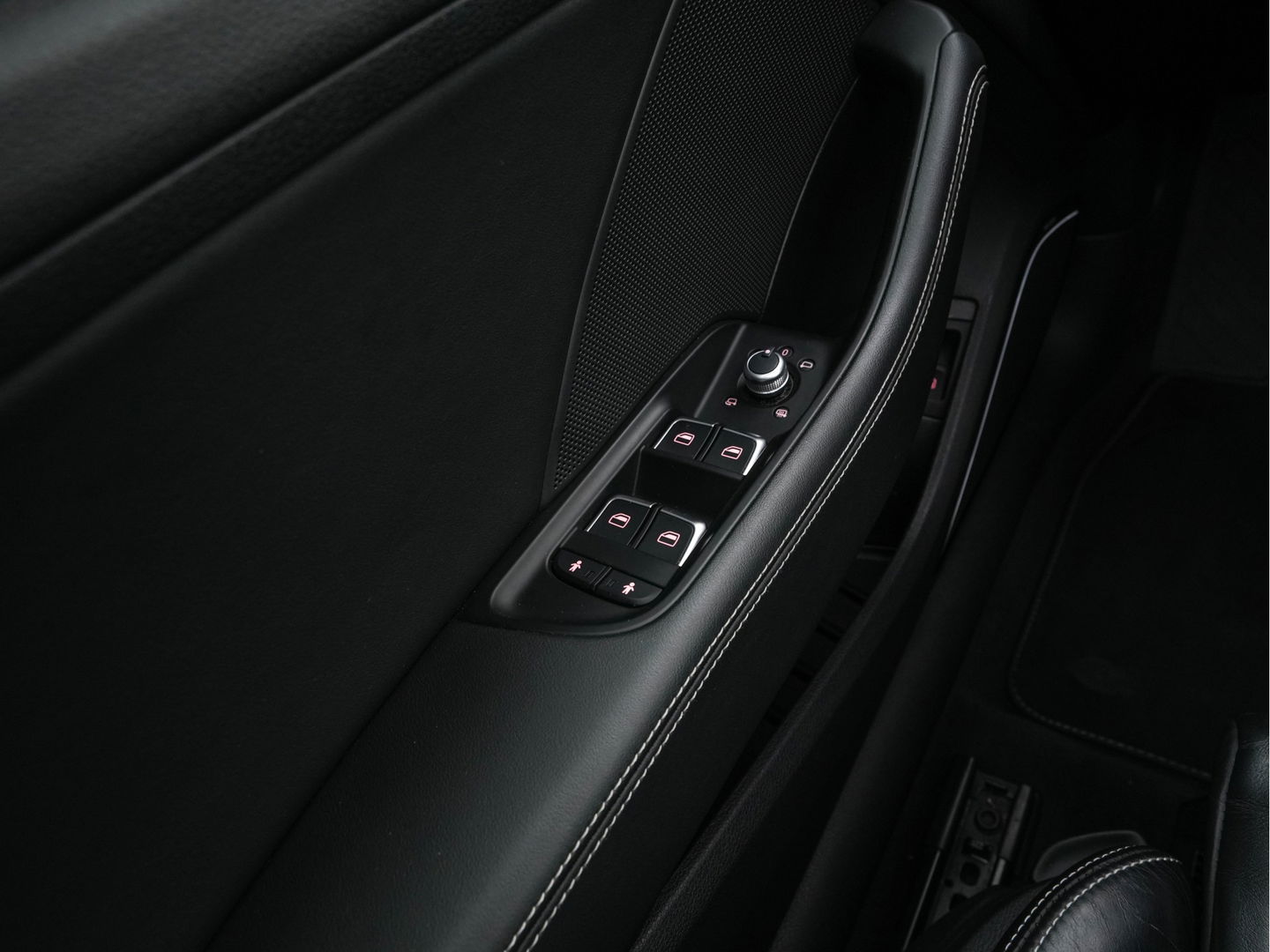 Audi A3 Sportback 1.4 e-tron PHEV Ambition Pro Line plus Aut. *PANO | RS-SEATS | BANG&OLUFSEN | FULL-LEATHER | FULL-LED | ADAPTIVE-CRUISE | BLIND-SPOT | KEYLESS | DAB+ | CAMERA | NAVI-FULLMAP | 19''ALU*