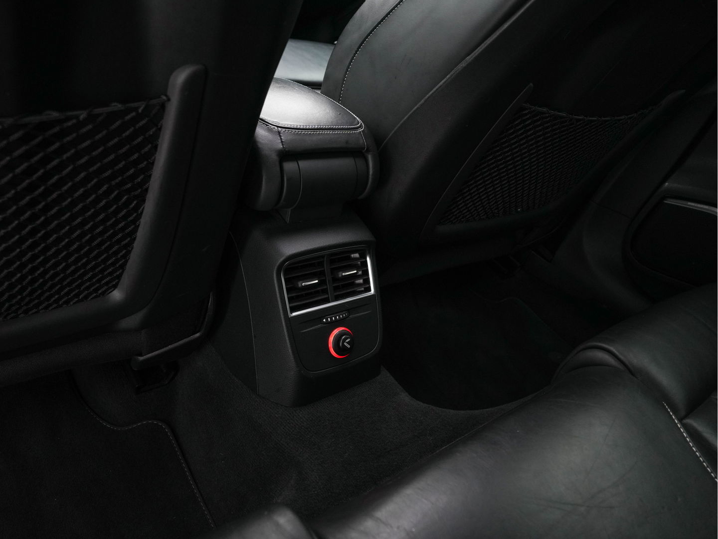 Audi A3 Sportback 1.4 e-tron PHEV Ambition Pro Line plus Aut. *PANO | RS-SEATS | BANG&OLUFSEN | FULL-LEATHER | FULL-LED | ADAPTIVE-CRUISE | BLIND-SPOT | KEYLESS | DAB+ | CAMERA | NAVI-FULLMAP | 19''ALU*