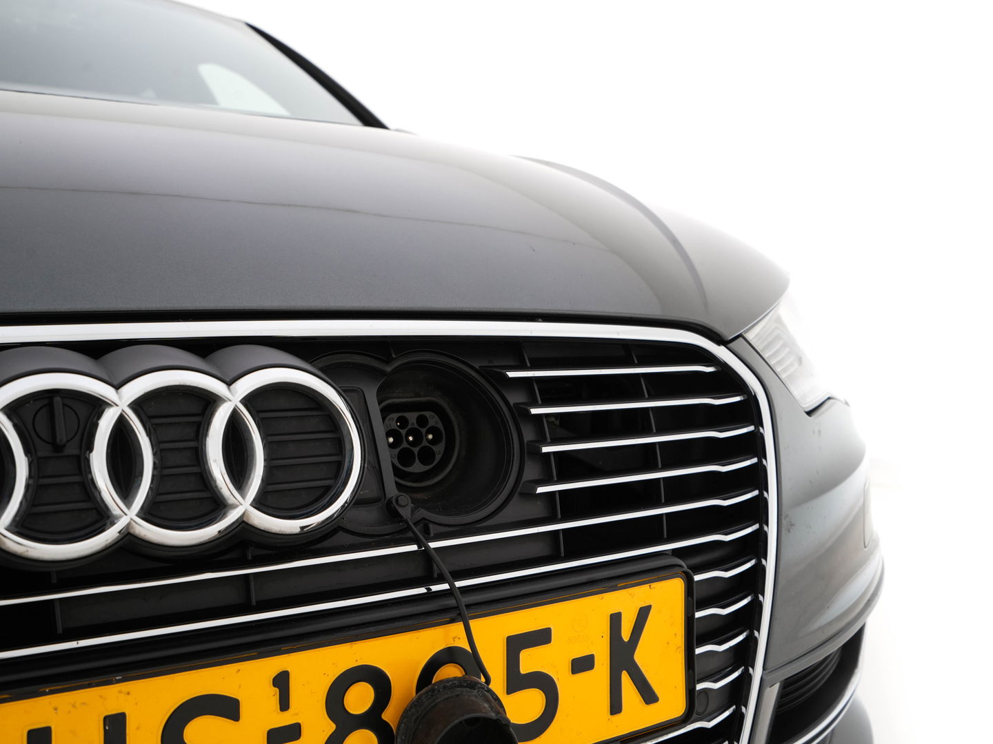 Audi A3 Sportback 1.4 e-tron PHEV Ambition Pro Line plus Aut. *PANO | RS-SEATS | BANG&OLUFSEN | FULL-LEATHER | FULL-LED | ADAPTIVE-CRUISE | BLIND-SPOT | KEYLESS | DAB+ | CAMERA | NAVI-FULLMAP | 19''ALU*