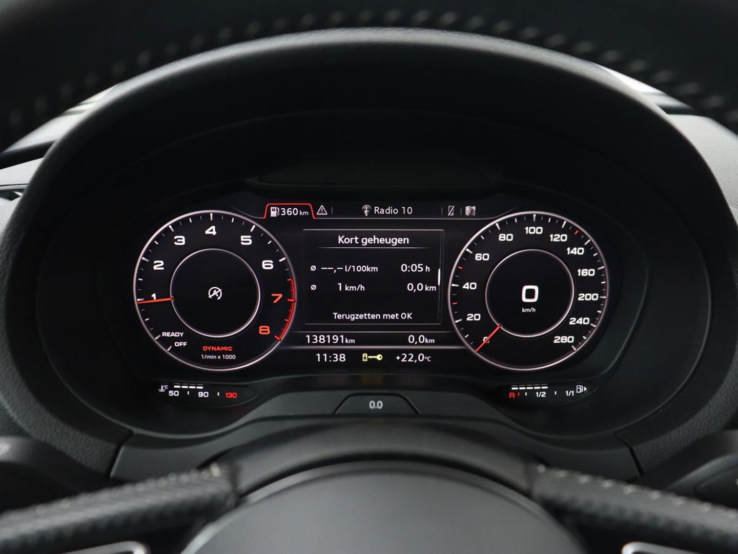 Audi A3 35 TFSI Advance Sport | Stoelverwarming | Carplay | Virtual Cockpit | Sportstoelen | Full LED | Navigatie | Half leder | Climate control | DAB | S Line