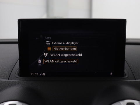 Audi A3 35 TFSI Advance Sport | Stoelverwarming | Carplay | Virtual Cockpit | Sportstoelen | Full LED | Navigatie | Half leder | Climate control | DAB | S Line