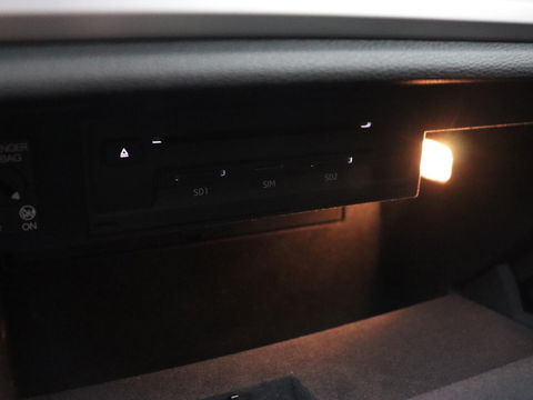 Audi A3 35 TFSI Advance Sport | Stoelverwarming | Carplay | Virtual Cockpit | Sportstoelen | Full LED | Navigatie | Half leder | Climate control | DAB | S Line