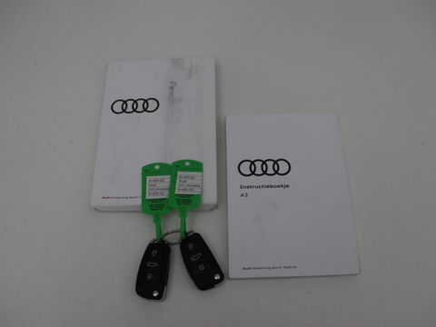 Audi A3 35 TFSI Advance Sport | Stoelverwarming | Carplay | Virtual Cockpit | Sportstoelen | Full LED | Navigatie | Half leder | Climate control | DAB | S Line